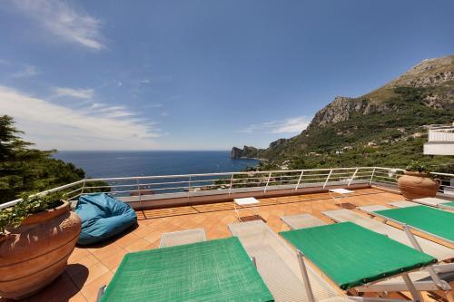Nerano Villa Sleeps 14 With Pool