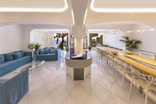 Nerano Villa Sleeps 14 With Pool