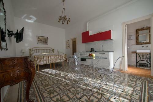 Hostal Ai Cappuccini Guest House