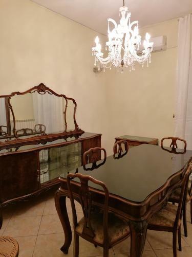 Hostal Room In Bb - Rent Rooms In Nola Na