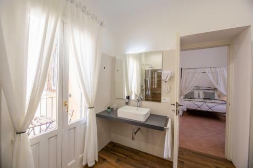 Hostal Trigona Garden Suite