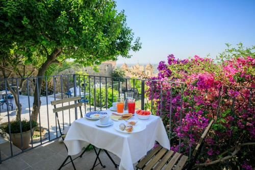 Hostal Trigona Garden Suite