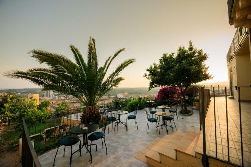 Hostal Trigona Garden Suite