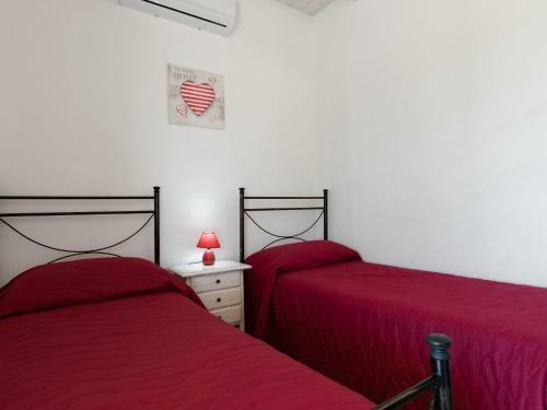 Comfy Villa In Noto With Garden