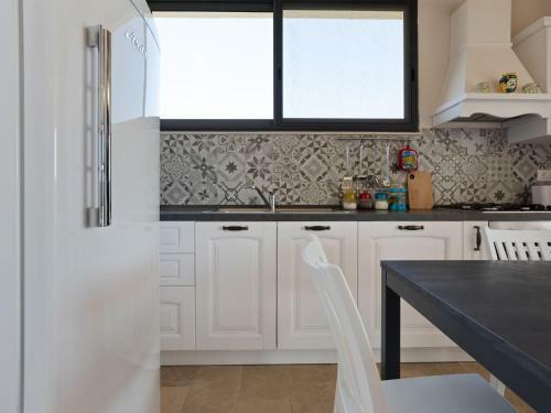 Comfy Villa In Noto With Garden