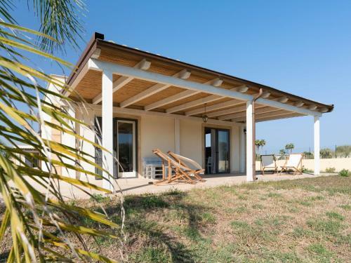 Comfy Villa In Noto With Garden