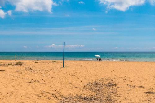 Apartamento Nesthome On The Sandy Beach With Parking Wifi