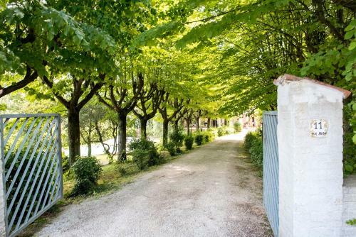 Apartamento La Colombara - Offagna, Meravigliosa Villa Con Piscina