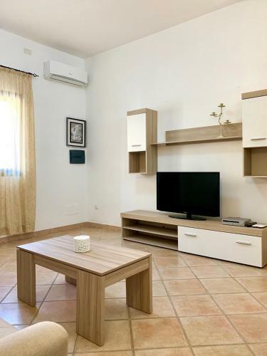 The Square Apartment
