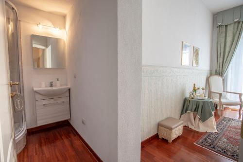 Bed & Breakfast A Due Passi Olbia