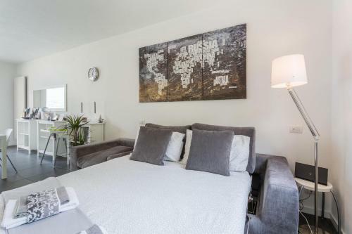 New Eleven Apartment On Como Lake