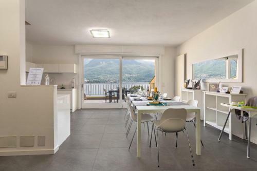 New Eleven Apartment On Como Lake