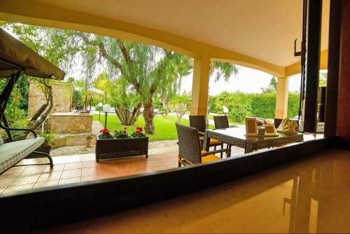 Oria Villa Sleeps 8 Pool Air Con Wifi