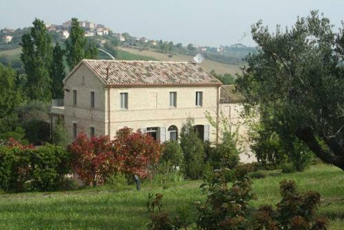 Casali Marchigiani - Ville Vacanza Private Con Piscina