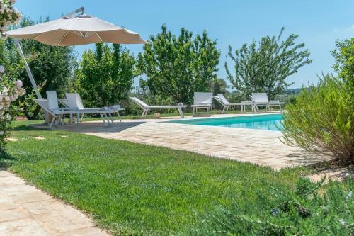 Traghetto Villa Sleeps 6 With Pool