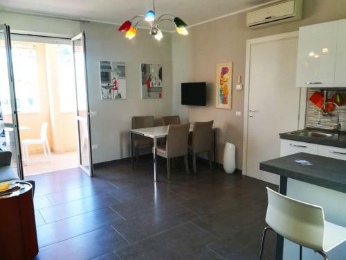 Modern Holiday Apartment With Wi-fi, Air Conditioning And Balcony; Pets Allowed