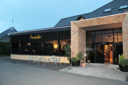 Hostal Ferryport House B&B