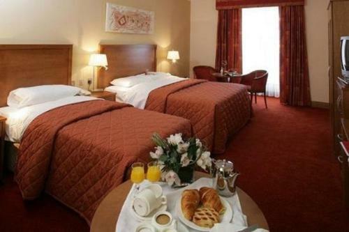 The Lady Gregory Hotel, Swan Leisure Club & Spa