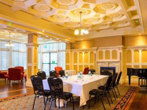 The Lady Gregory Hotel, Swan Leisure Club & Spa