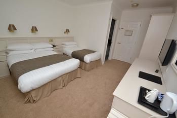 Bay View Hotel & Leisure Centre