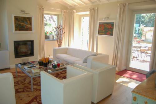 Paciano Villa Sleeps 8 Pool Air Con Wifi