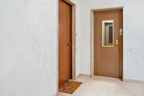 San Carlo Luminous Apartment