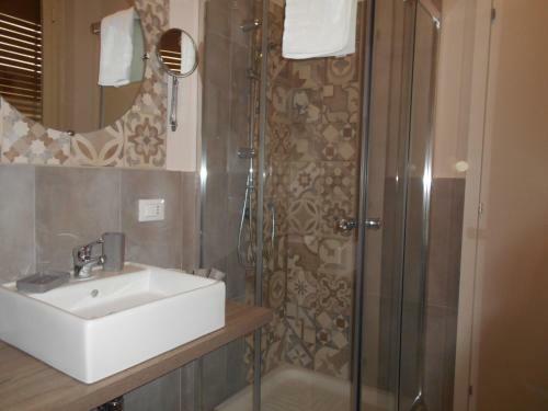 B&B Zamm�