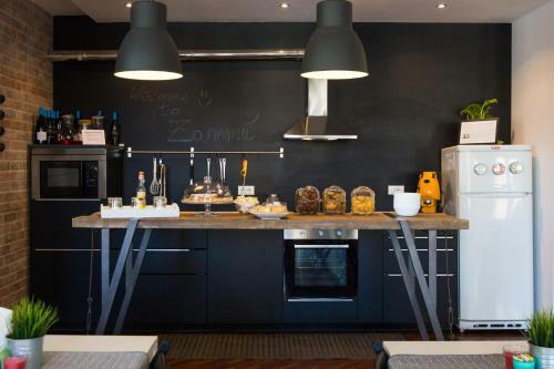 B&B Zamm�