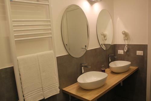 Hostal La Finestra Sul Porto