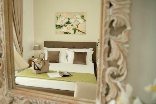 Hostal Porta Aragonese Luxury Rooms