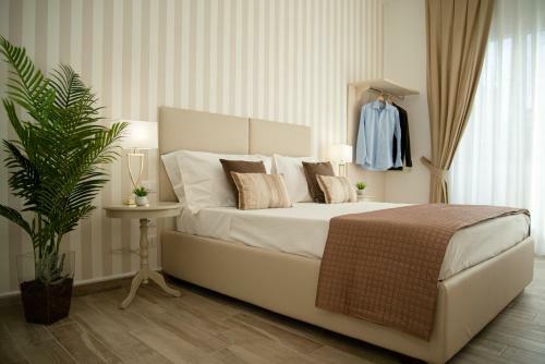 Hostal Porta Aragonese Luxury Rooms