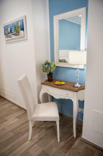 Hostal Porta Aragonese Luxury Rooms