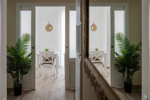 Hostal Porta Aragonese Luxury Rooms