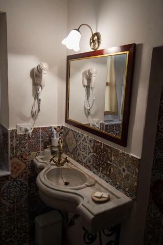 Hostal Palermo Gallery