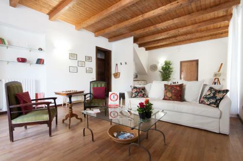 Hostal Locami Holiday&rooms Suite Cavour