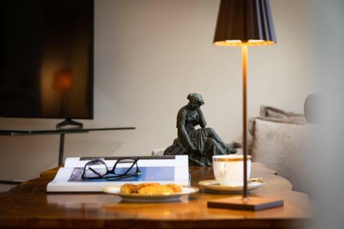 Hostal Divisi Suites