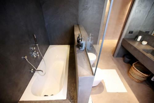 Hotel Casa Nostra Luxury Suites