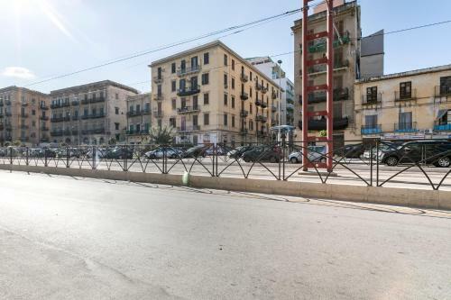 Corso Dei Mille Railway Apartment