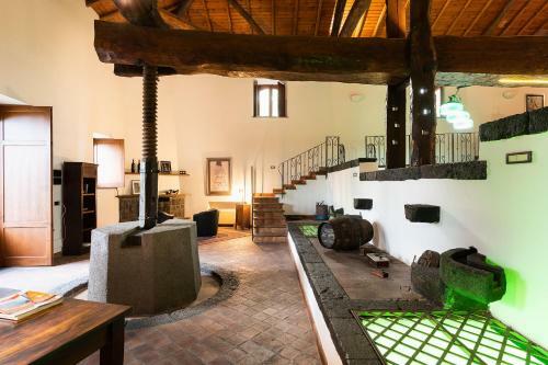 Cozzarelle Villa Sleeps 8 With Pool And Wifi