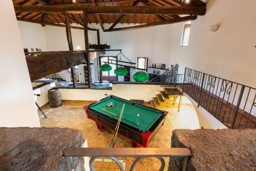 Cozzarelle Villa Sleeps 8 With Pool And Wifi