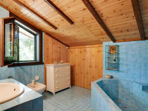Welcoming Holiday Home In Pedara With Private Swimming Pool