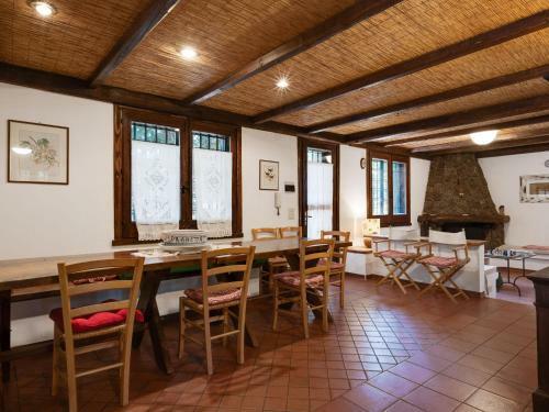 Welcoming Holiday Home In Pedara With Private Swimming Pool