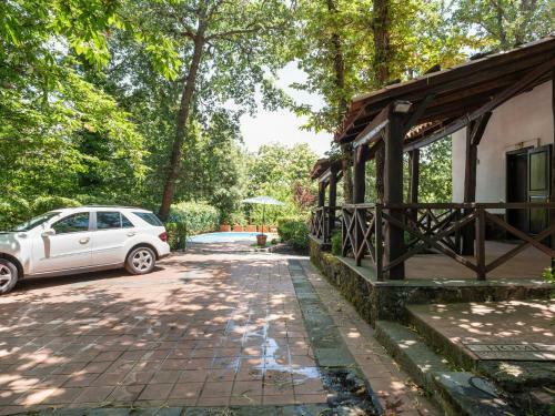 Welcoming Holiday Home In Pedara With Private Swimming Pool