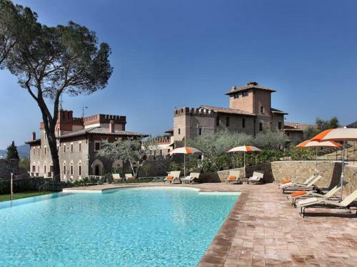Splendid Mansion In Perugia With Garden
