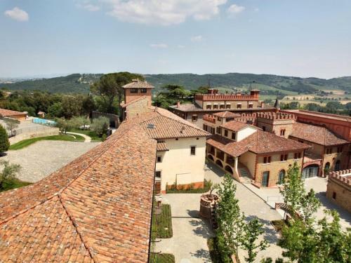 Splendid Mansion In Perugia With Garden