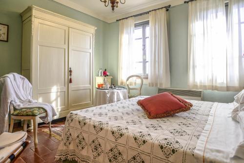 San Colombano Villa Sleeps 20 With Pool And Air Con