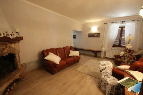 Gallina Villa Sleeps 8 Pool Wifi
