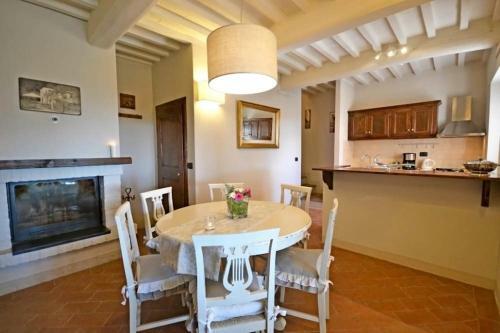 Adatti Villa Sleeps 6 Pool Wifi