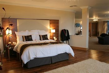 Amber Springs Hotel