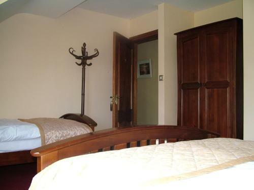 Trooperstown Woodlodge B&B